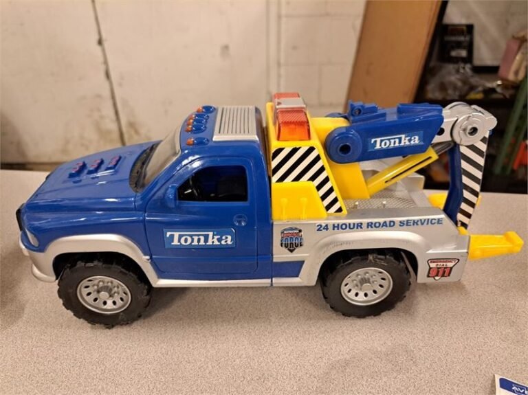 Tonka Toy Tow Truck